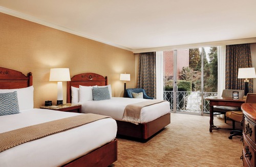 Downtown Salt Lake City Hotel | Experience Modern Comfort: Room w/Cozy Beds & Pool Access