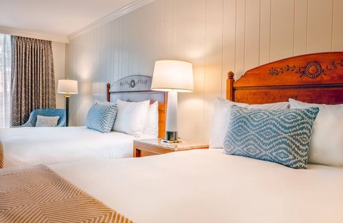Downtown Salt Lake City Hotel | Experience Modern Comfort: Room w/Cozy Beds & Pool Access