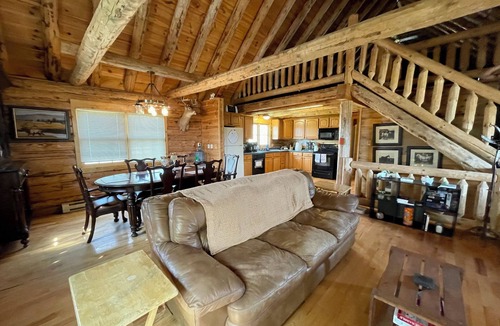 Edgemont House | Experience Peace & Tranquility like never before!