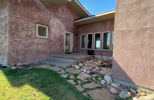Dodge City House | Experience Prairie Light, your vacation "home on the range".