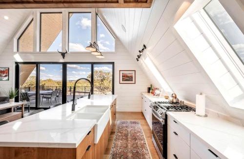 Torrey House | Experience Pure Glamping on this A-frame Placed in the Middle of the Desert in Wayne County, Utah