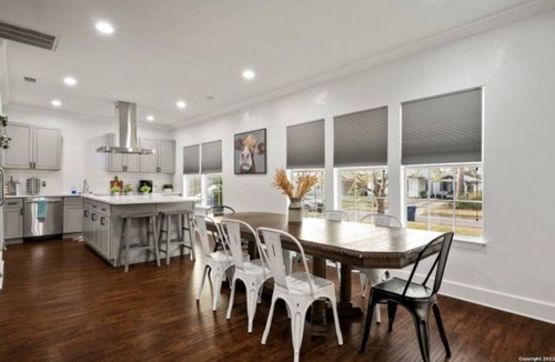 Highland Park Cottage | Experience Serenity in a 4br/3ba Downtown Home