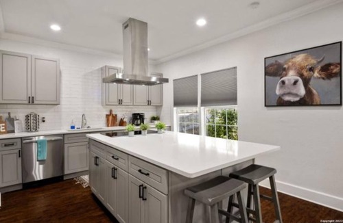 Highland Park House | Experience Serenity in a 4BR 3BA Downtown Home
