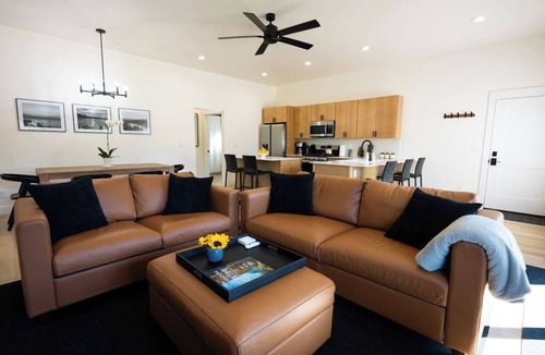 Lakeside House | Experience Simple Montana Luxury (Cottage #4)