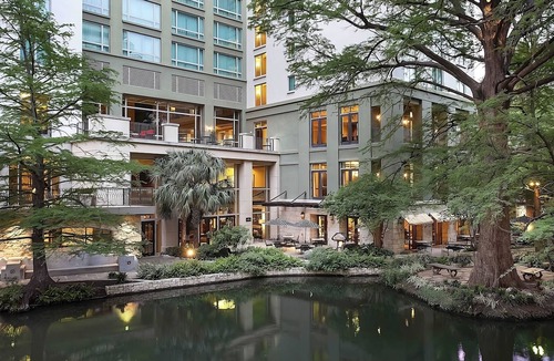 Downtown San Antonio Hotel | Experience Soothing Moments & Luxury! River View, Dogs Allowed, Outdoor Pool
