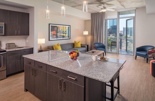 Civic District Resort | Experience the Best of Austin at Wyndham Austin – 1 Bd. Dlx
