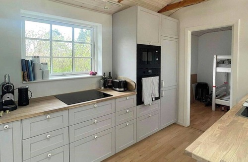 Dronningmolle House | Experience the charming cottage near Ruslands Bakker