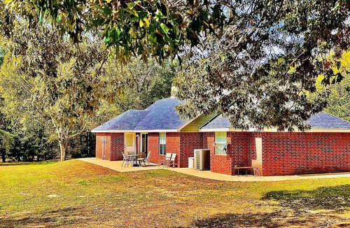 Van Zandt County Cottage | Experience the country near Canton's First Monday's Trade Days