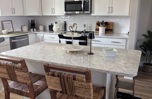 Swansboro House | Experience the Historical Charm of Swansboro! Unique adventures await! 🦢