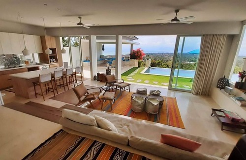 Jungut Batu Villa | Experience The Magic on Lembongan!