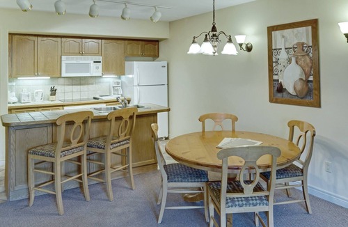 Oro-Medonte Resort | Experience the interaction of the French and native Wendat Huron nation