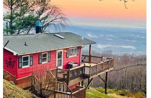Fancy Gap Cabin | Experience the Magnificent Views @ Cloud 9