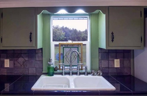 Parsons House | Experience The Quiet Of The Farm With Upscale Amenities.
