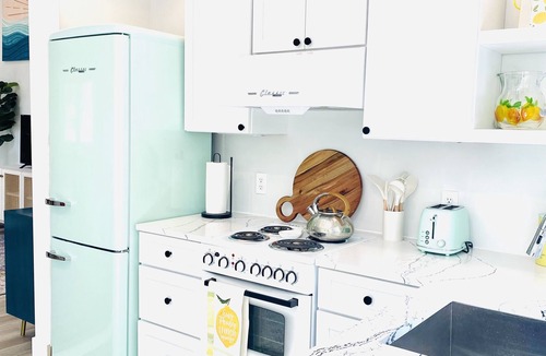 Jamestown Shores House | Experience the Sea Lemon!