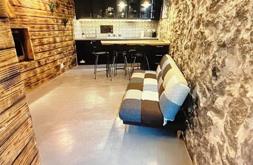 Coaraze Apartment | Experience the sweetness of Provence in this cocoon in Coaraze