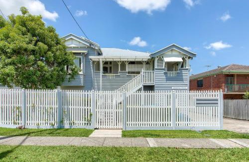 Annerley Apartment | Experience this Stylish Brisbane Apartment