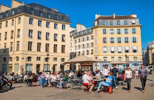Odeon Apartment | EXPERIENCE TIMELESS PARISIAN SOPHISTICATION: 3 BED APARTMENT IN ODÉON -200 SQM
