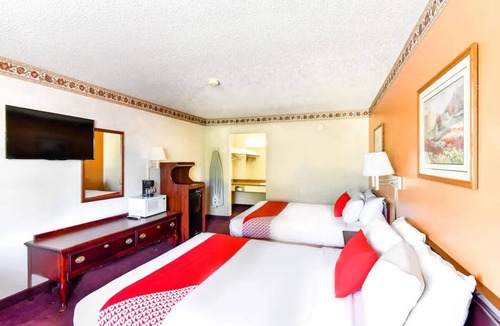 Tyler Hotel | Experience Tyler’s Attractions from a Welcoming Premium Room