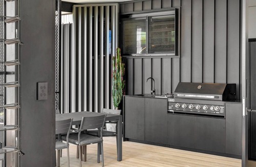 Tallai Apartment | Experience unparalleled luxury at this modern architectural masterpiece.