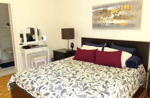 Zug Apartment | Experience very central Zug in a quiet place