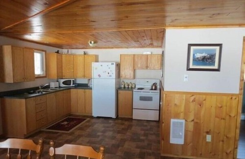 Norris Arm Cottage | Exploits river cabin