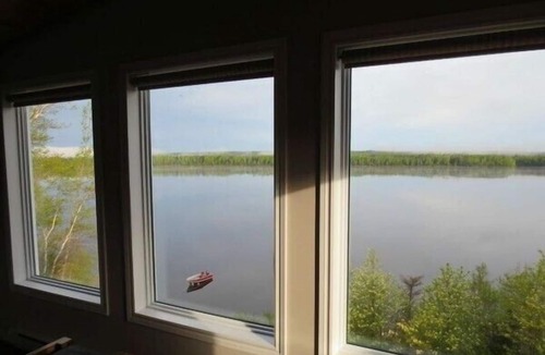 Norris Arm Cottage | Exploits river cabin