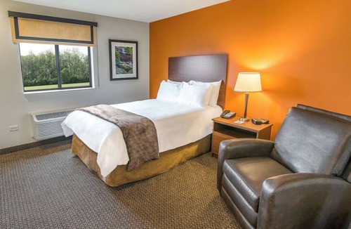 Soncy Hotel | Explore Amarillo's Best, Spacious Room with Full Kitchen and Free Parking