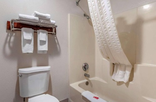 Maywood Park House | Explore beautiful Portland from our convenient locationn