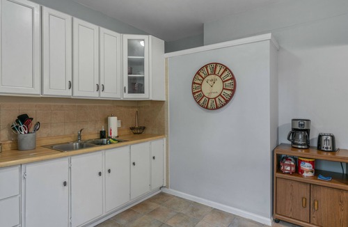 North Tonawanda Apartment | Explore Buffalo & Niagara Falls from this newly renovated apartment!