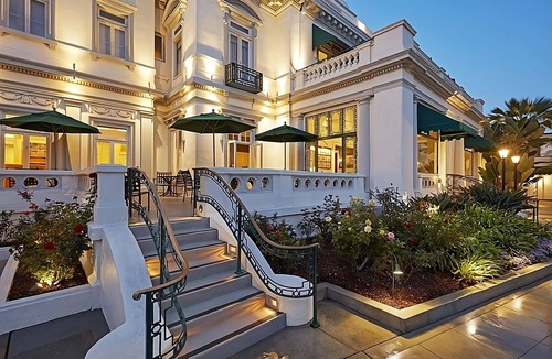 Coronado Hotel | Explore Coronado! 2 Units Near Horton Grand Theater! Pool, Close to Beach