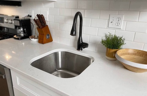 Mount Adams Condo | Explore Downtown and Mount Adams with River Views!