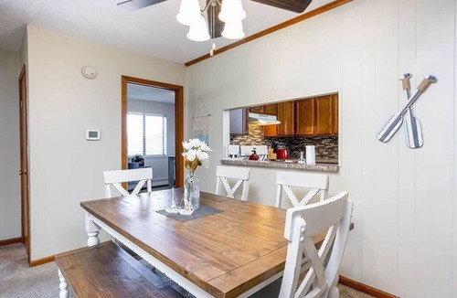 Rockford Apartment | Explore Downtown Rockford! Charming Condo Retreat