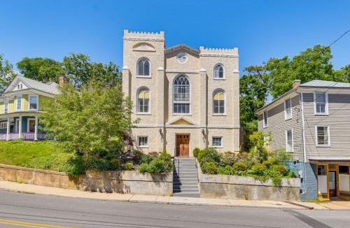 Staunton Apartment | Explore Historic Dtwn Staunton! Walkable Apartment