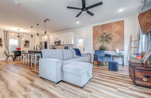 Northside House | Explore Houston! Pet-Friendly Home Near Downtown