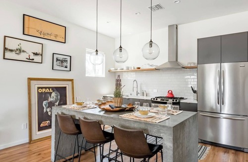 Circle Area House | Explore Long Beach on Included Bikes - Modern 2 Bd Home