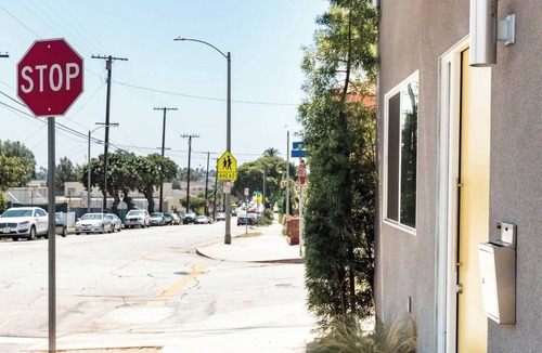 Circle Area House | Explore Long Beach on Included Bikes - Modern 2 Bd Home