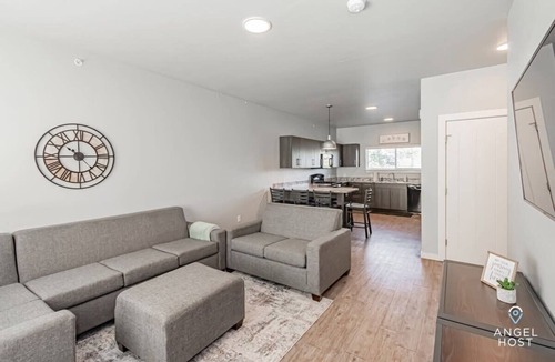 Rexburg Apartment | Explore Natural Parks, Walk to BYU, Gym & Parking