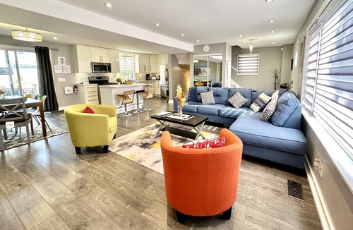 Port Weller West House | Explore Niagara-on-the Lake Retreats withnUS!