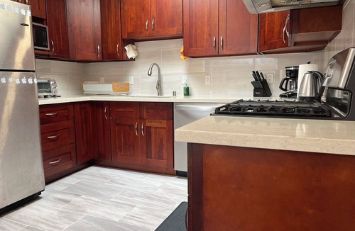 Parkside House | Explore ocean beach and San Francisco Zoo Private 3BD/1BA