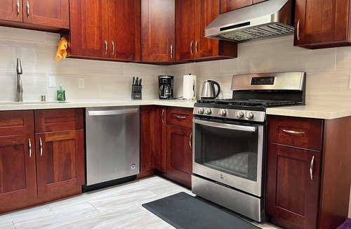 Parkside House | Explore ocean beach and San Francisco Zoo Private 3BD/1BA