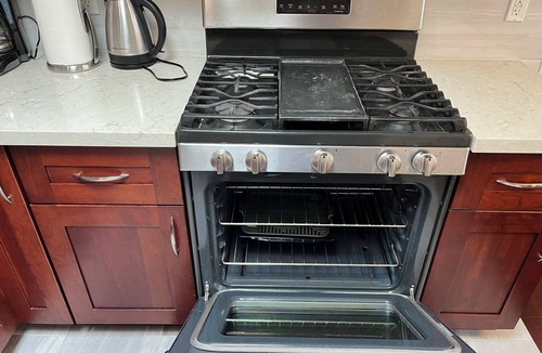 Parkside House | Explore ocean beach and San Francisco Zoo Private 3BD/1BA