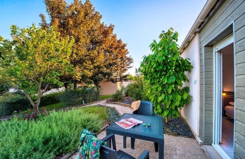 Les Epesses Apartment | Explore Puy du Fou from a Peaceful Countryside Base - Free Parking Included