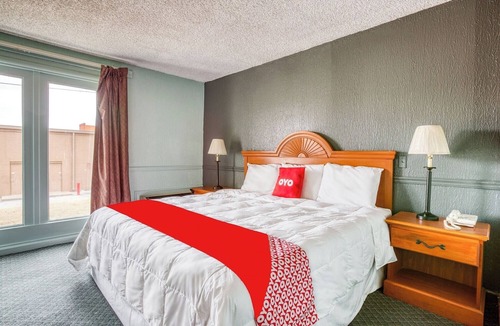 South Tulsa Hotel | Explore Quiet Tulsa Retreat Perfect for Both Business & Family Travelers