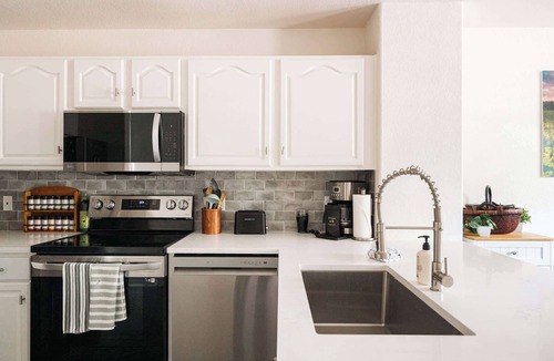 Eagle House | Explore, Relax, Repeat - Riverside Views - Eagle