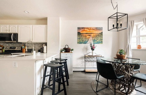 Eagle House | Explore, Relax, Repeat - Riverside Views - Eagle