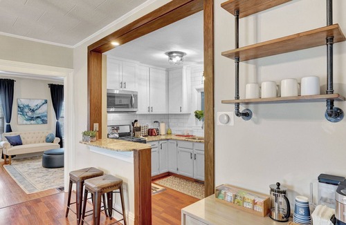 South Wedge House | Explore ROC from South Wedge Gem with free Wi-fI & parking-