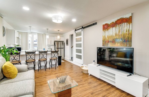 Corn Hill House | Explore Rochester! Charming Home 1 Mi to Downtown