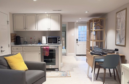 Northeast Apartment | Explore Sights of Washington from Spacious Basement Apartment
