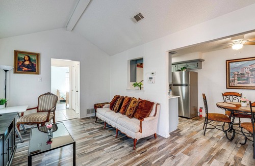 Dallas House | Explore the City w/Ease! Quiet East Dallas Base