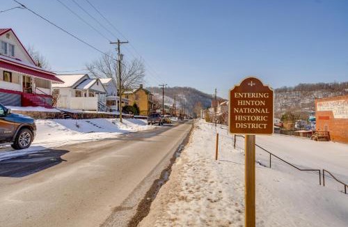 Bellepoint Apartment | Explore the Hinton Historic District! Luxe Studio